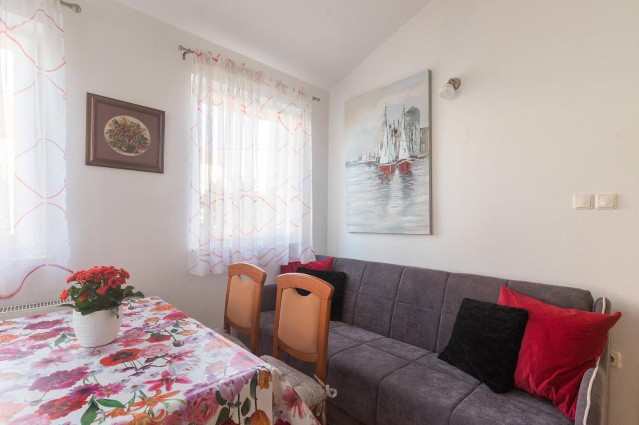 Apartmani Lenka Уґлян Екстер'єр фото